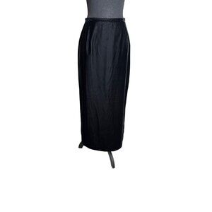 Vintage 90's Liz Claiborne Women's Elegant Black Velvet Long Skirt Size 6